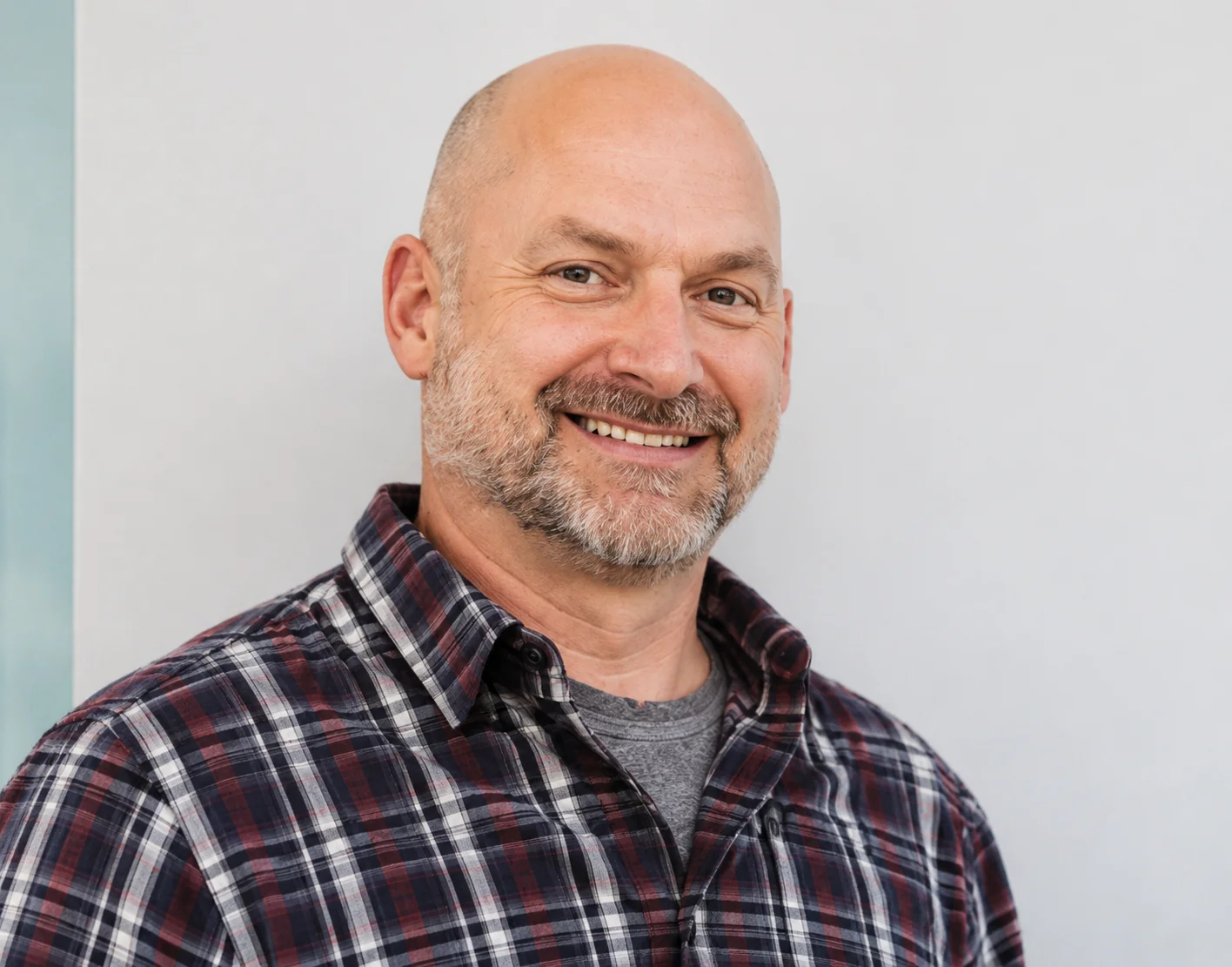 Headshot — Mike Bee